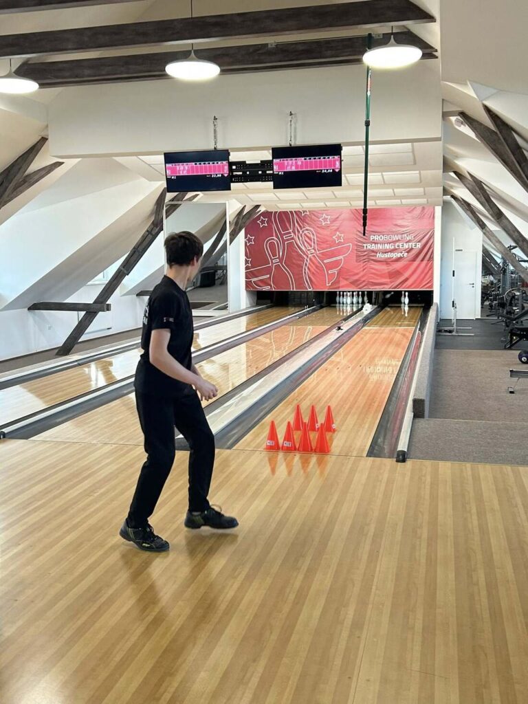 hráč při tréninku - 1. přípravný kemp na EYC 2026 v Berlíně
