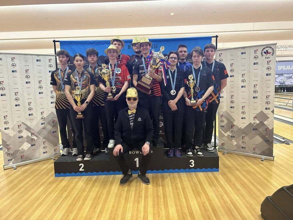 stupně vítězů - Finále juniorské extraligy 2025_26