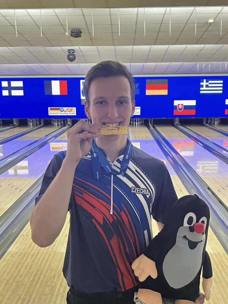 Jaroslav Zapletal se zlatou medailí - ME juniorů 2026 Berlín