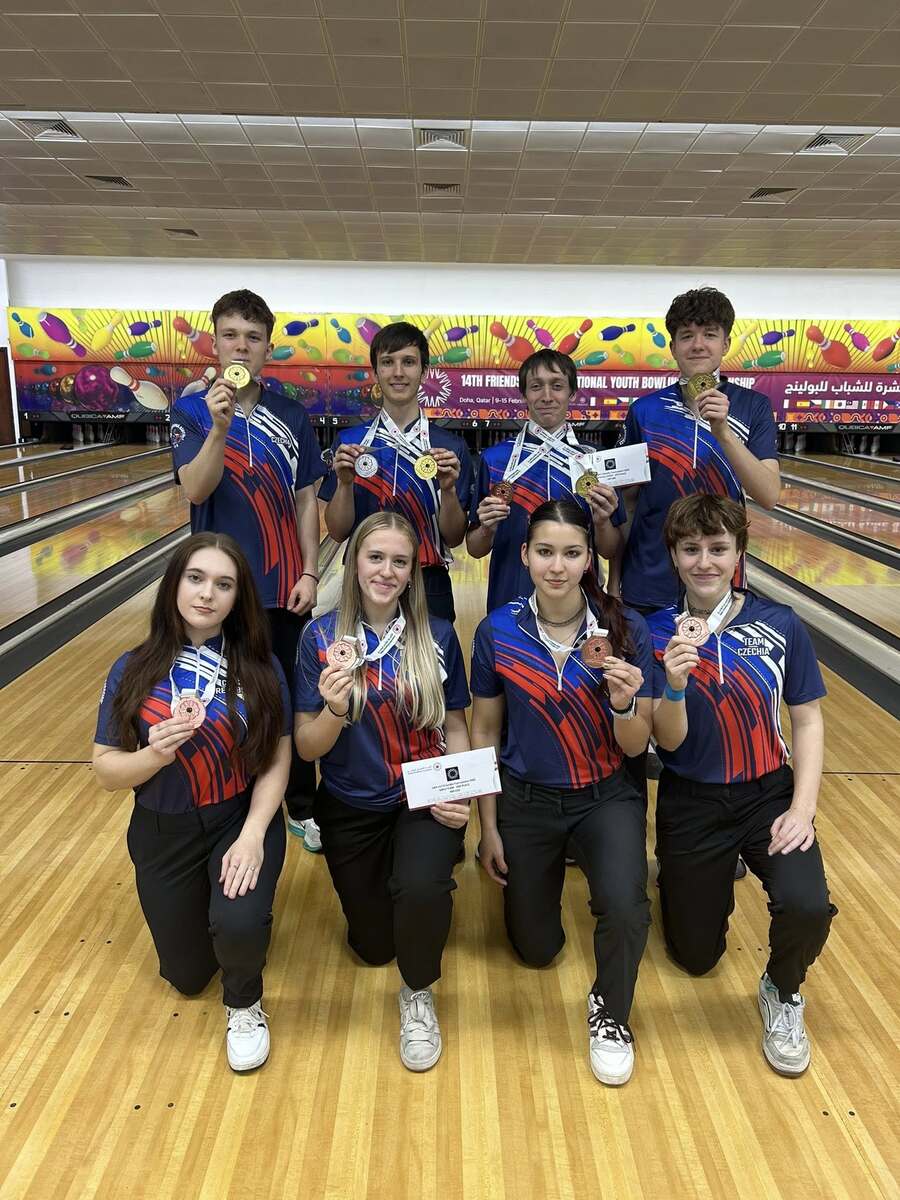 tým probowling s medailemi
